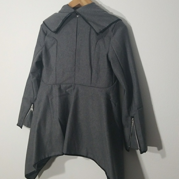 Beautiful Fitted Jacket Cardigan - Picture 6 of 6